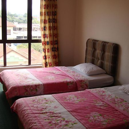 Dorcas Service Apartment - Marina Court Kota Kinabalu Esterno foto