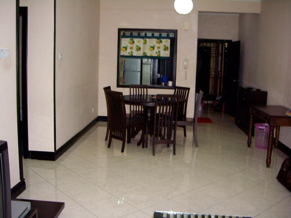 Dorcas Service Apartment - Marina Court Kota Kinabalu Esterno foto