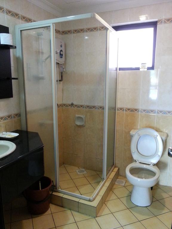 Dorcas Service Apartment - Marina Court Kota Kinabalu Esterno foto