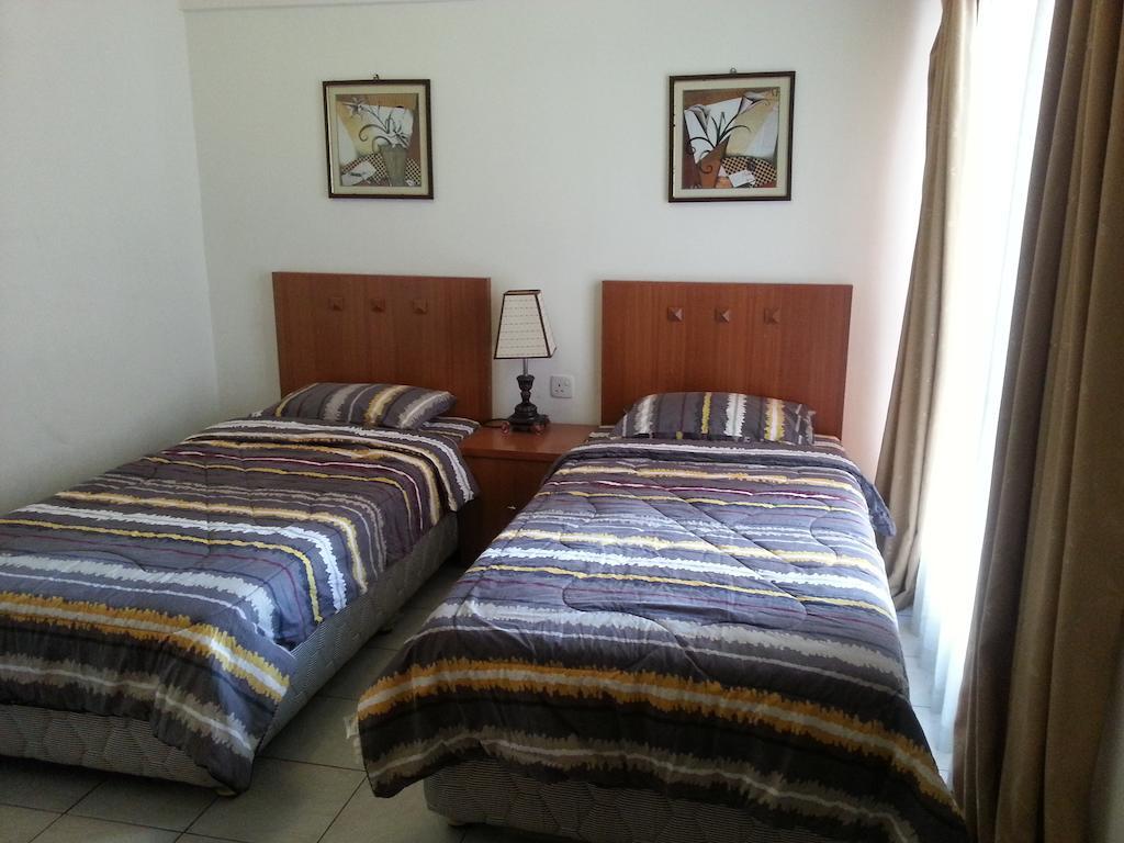 Dorcas Service Apartment - Marina Court Kota Kinabalu Esterno foto